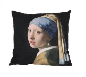 Kussen 'Meisje met de parel', meisje met de parel kussen, trendy kussen, sierkussen het meisje, zwart kussen modern, junglemush, 6832900-Jungle